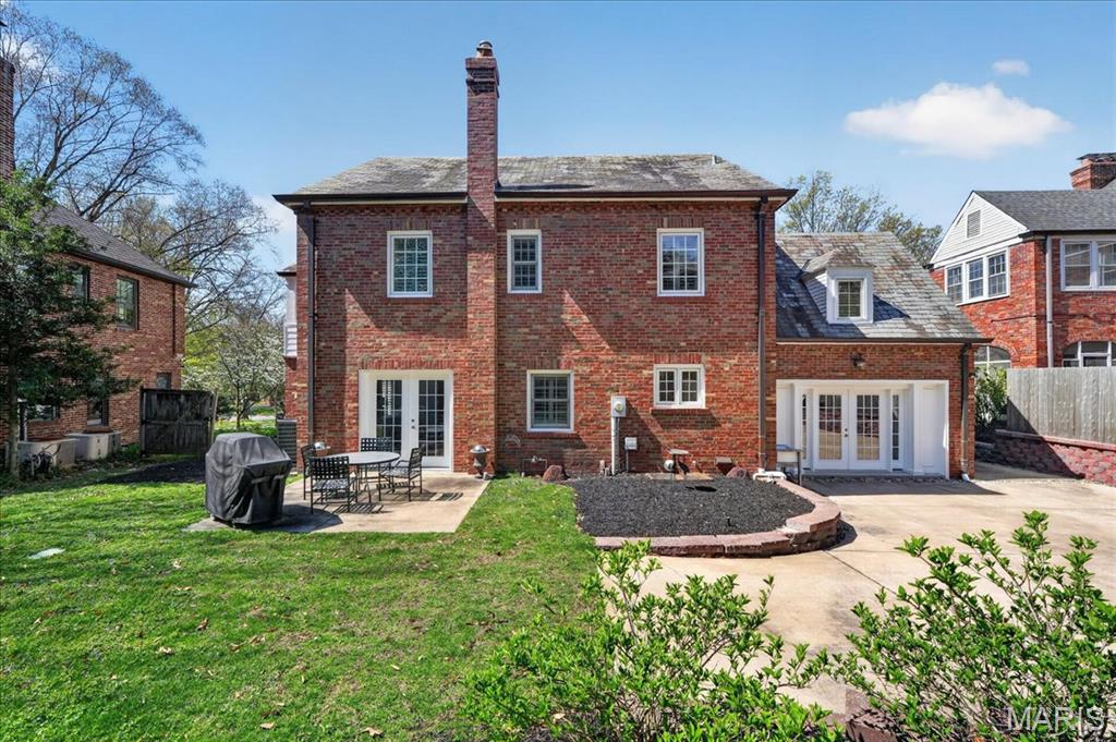 Davis Place - Residential