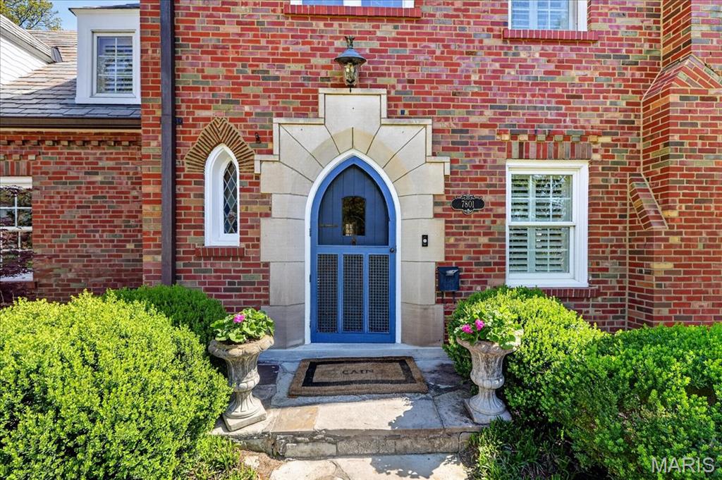 Davis Place - Residential