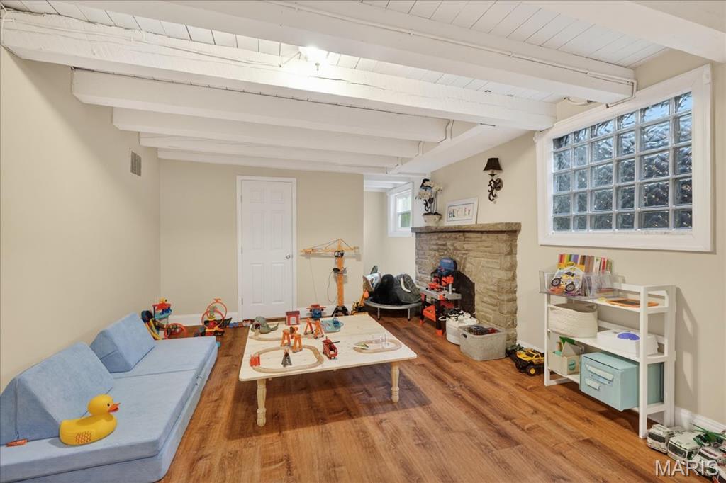 Davis Place - Residential