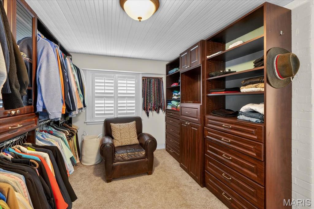 Davis Place - Residential