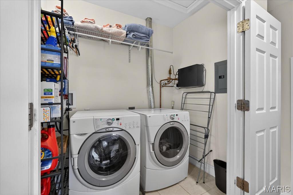 Davis Place - Residential