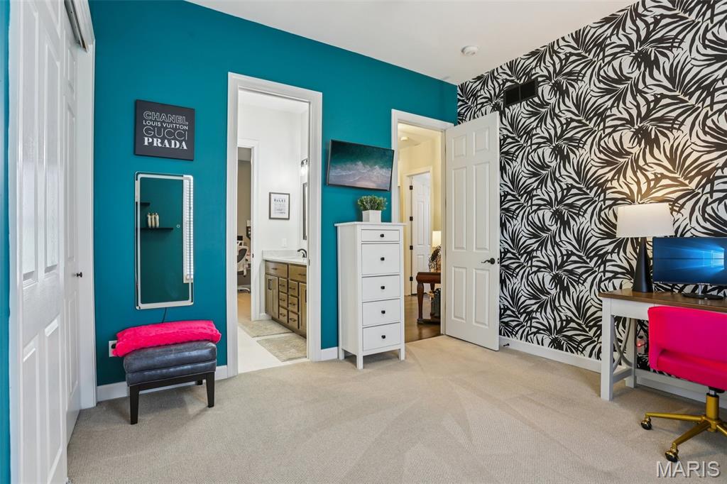 The Knoll At The Legends - Residential