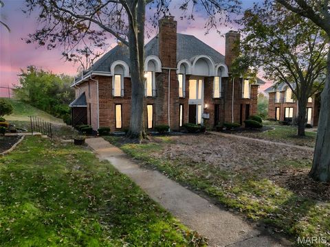 Tiny photo for 916 Claytonbrook Drive #1, Ballwin, MO 63011 (MLS # 25076748)