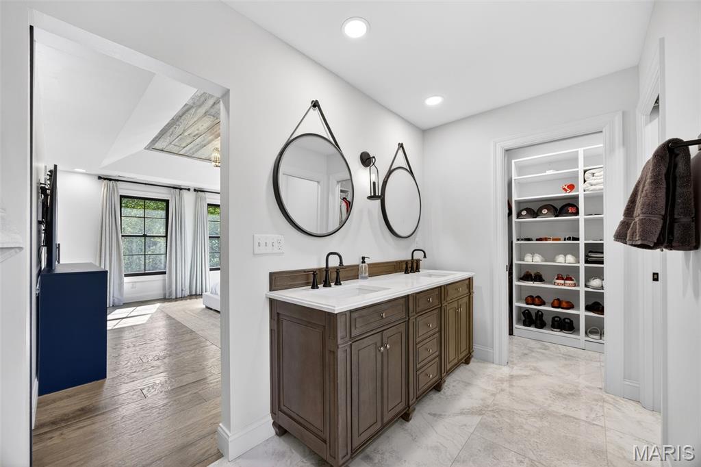 Lakeway - Residential