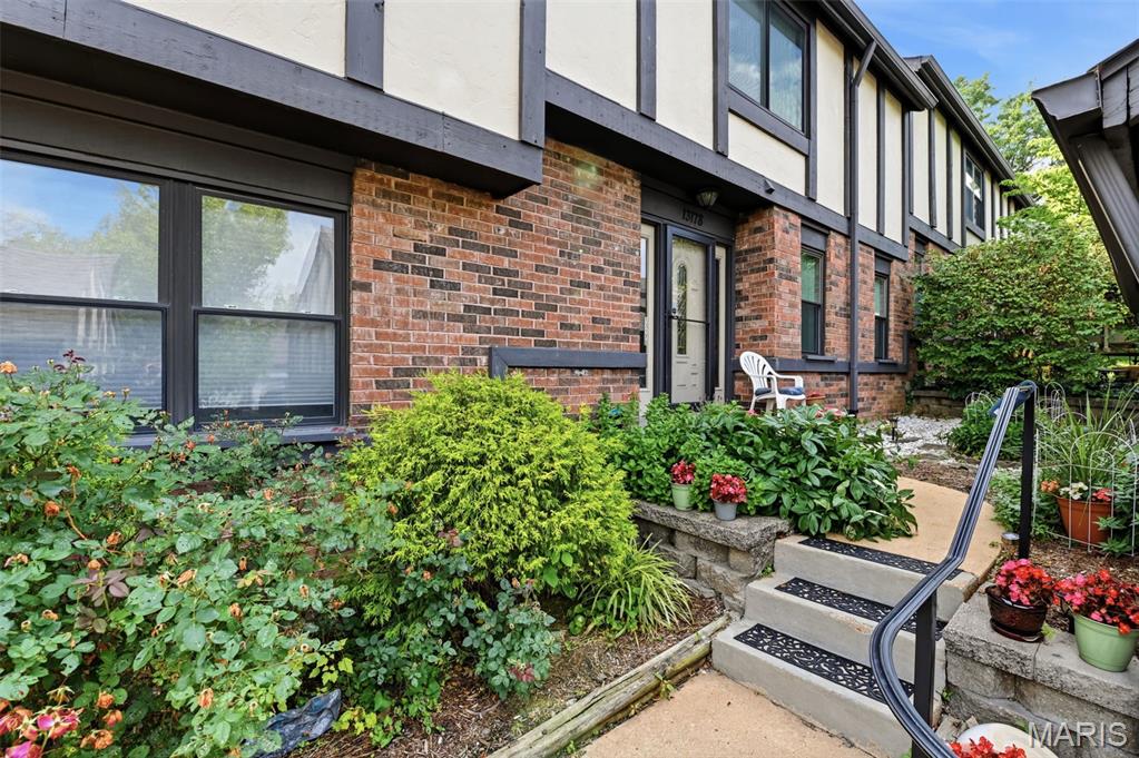 Photo 1 of 45 — 13178 Royal Pines Drive 3, Maryland Heights, MO 63146