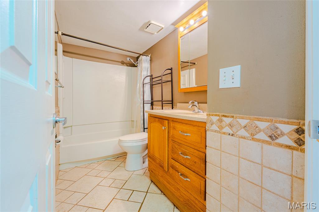 Brentwood Forest Condo Ph Six - Residential