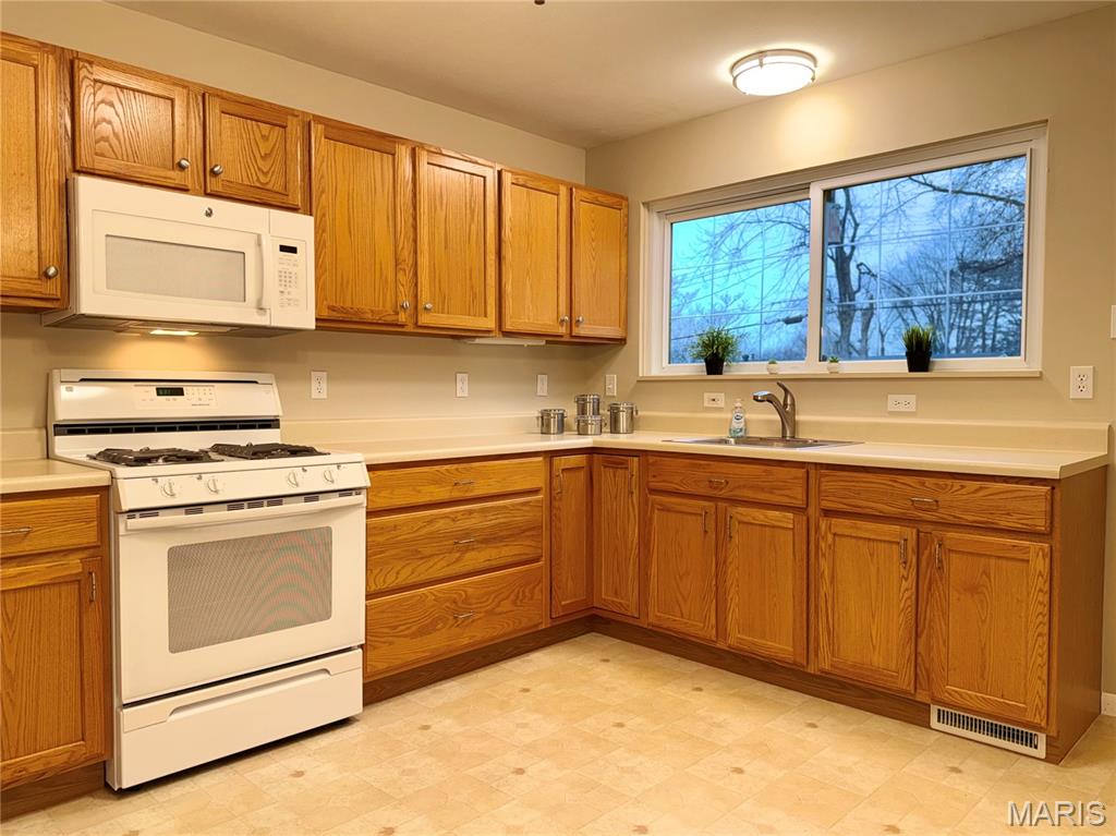 Foxrun 2 - Residential