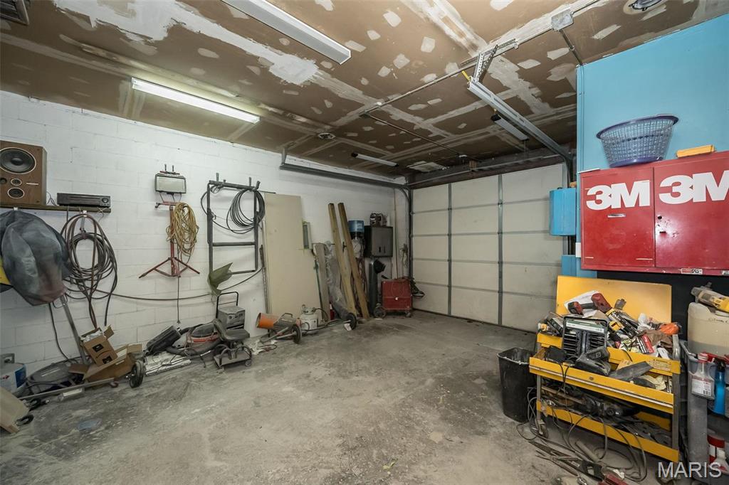 Boulevard Frontage - Commercial Sale