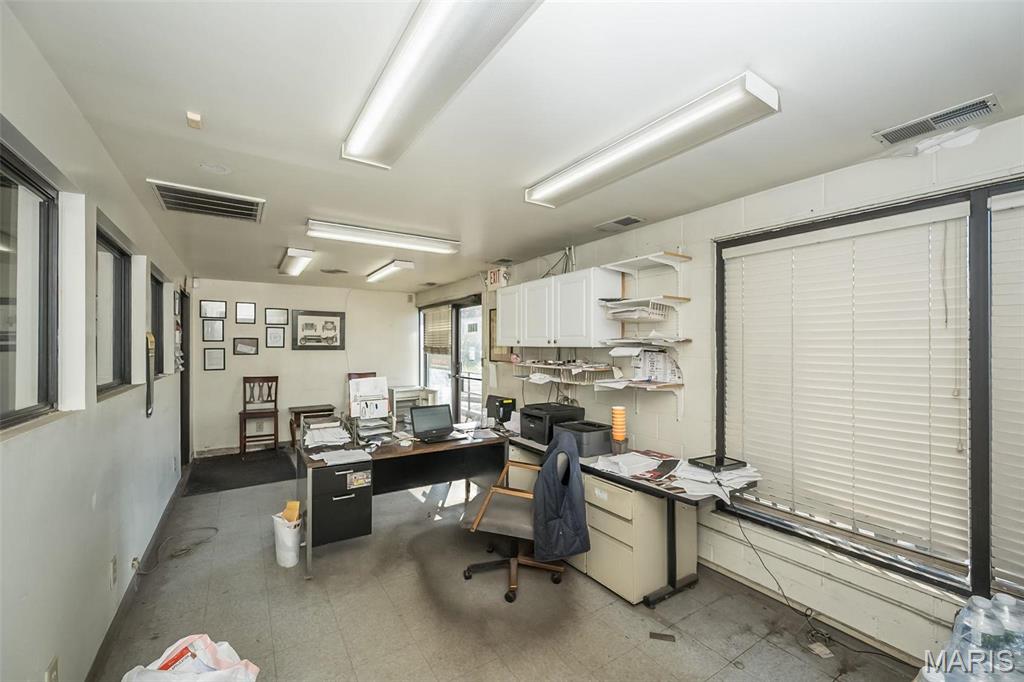 Boulevard Frontage - Commercial Sale