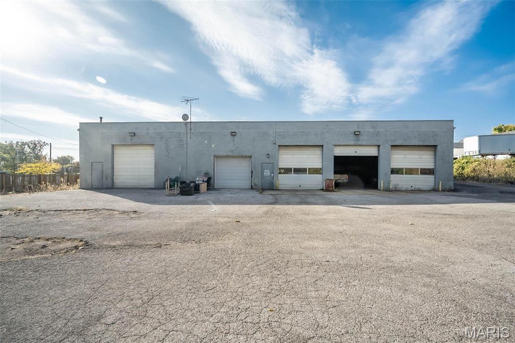 Boulevard Frontage - Commercial Sale
