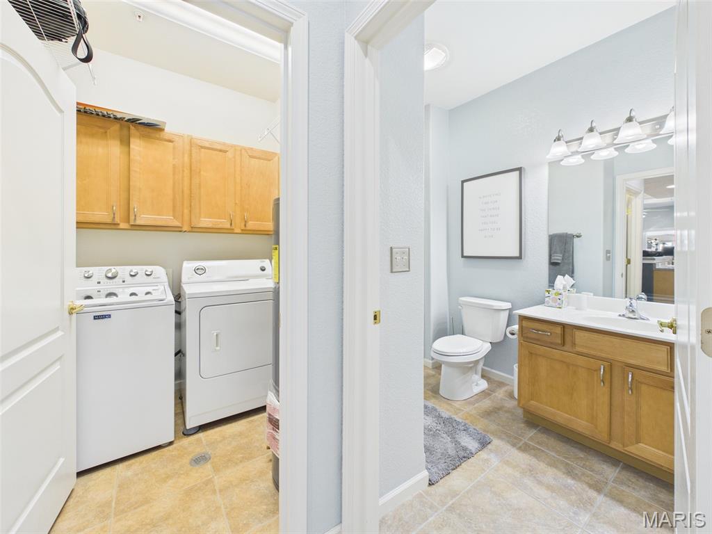 Monarch Cove Condo - Residential