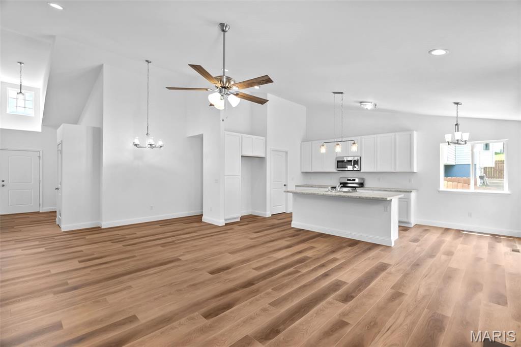 1965 Magnolia Way