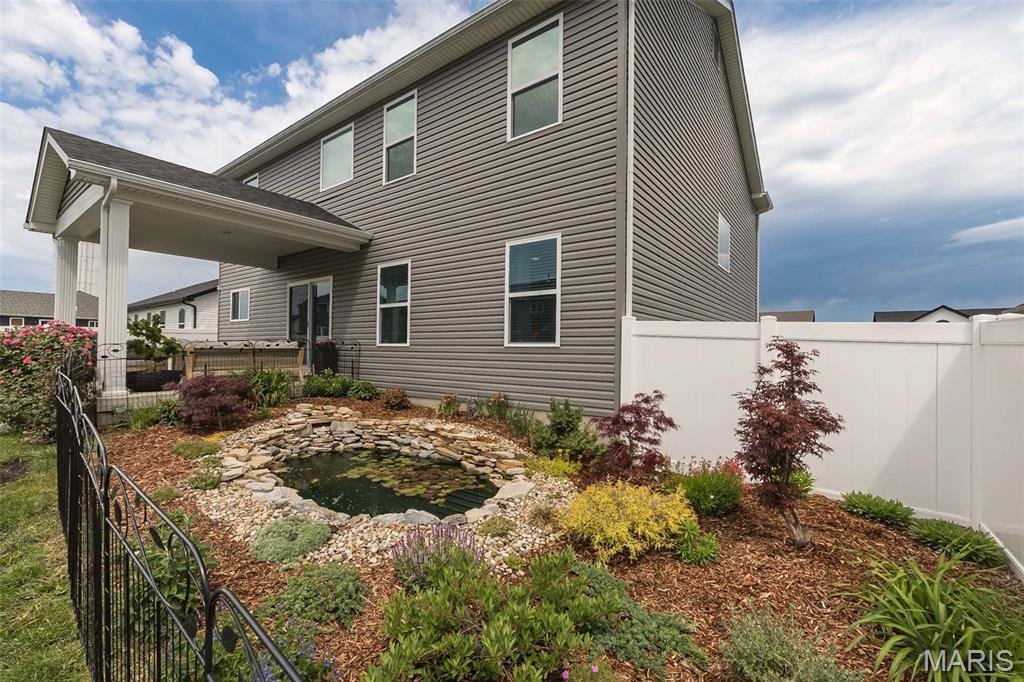 Majestic Lakes - Residential