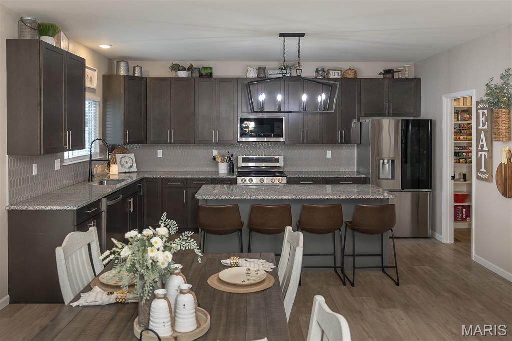 Majestic Lakes - Residential