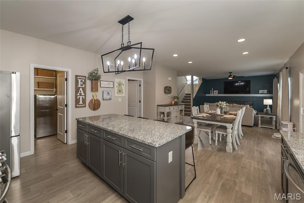 Majestic Lakes - Residential