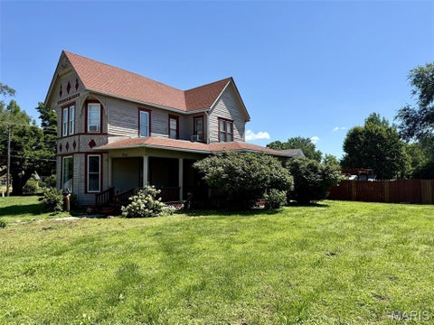 Tiny photo for 219 N Main Cross Street, Bowling Green, MO 63334 (MLS # 26051951)