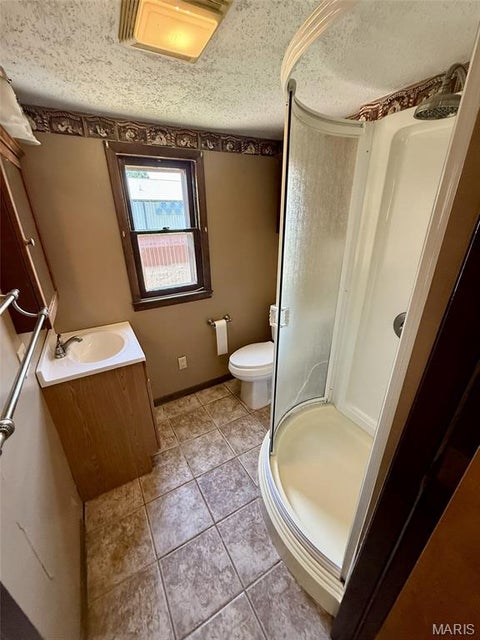 Tiny photo for 219 N Main Cross Street, Bowling Green, MO 63334 (MLS # 26051951)