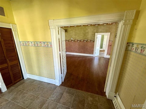 Tiny photo for 219 N Main Cross Street, Bowling Green, MO 63334 (MLS # 26051951)