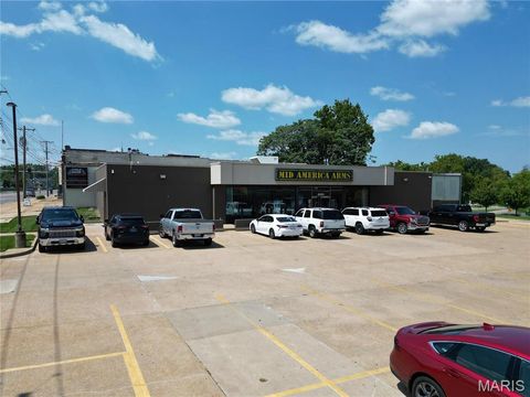 8205 Gravois Road St Louis MO 63123