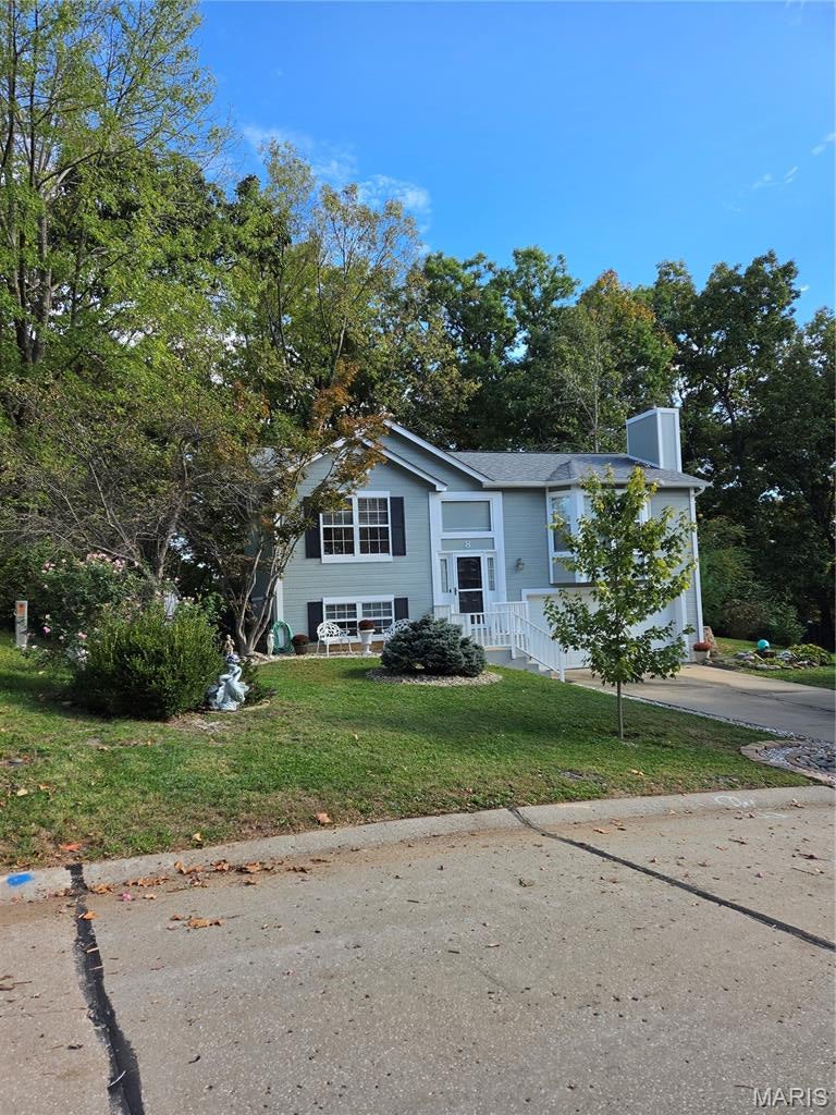 Photo of 8 Windstone Court, OFallon, MO 63366 (MLS # 26067729)