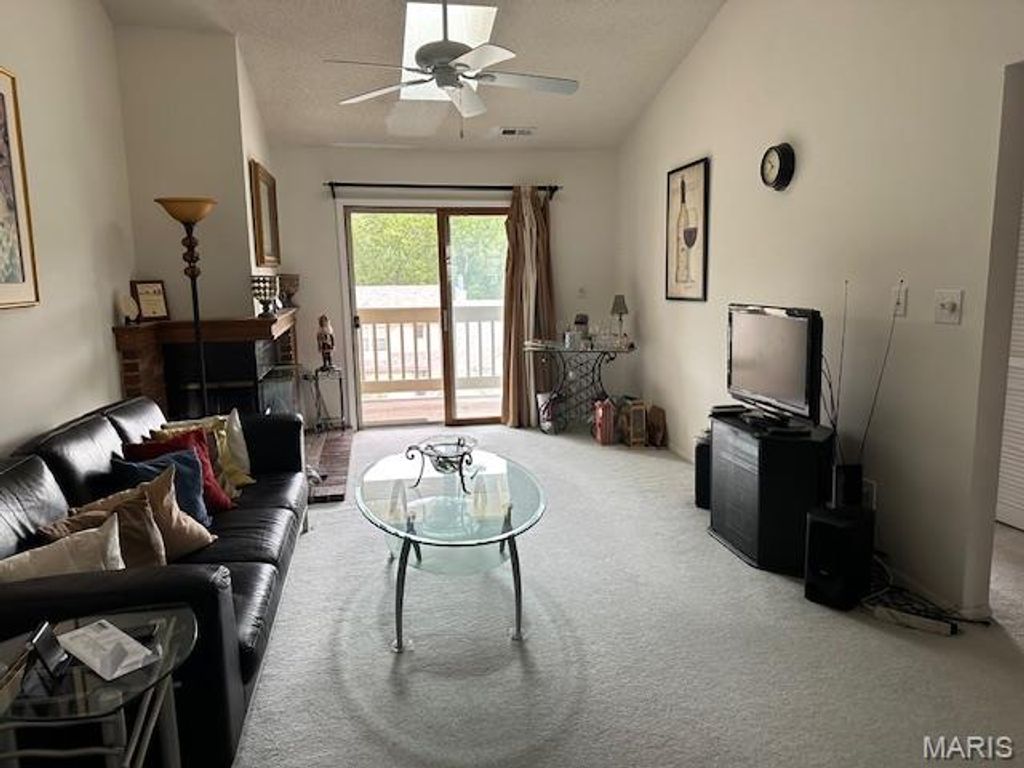 Photo of 2300 Yellowstone Park Court #F, Maryland Heights, MO 63043 (MLS # 26013641)