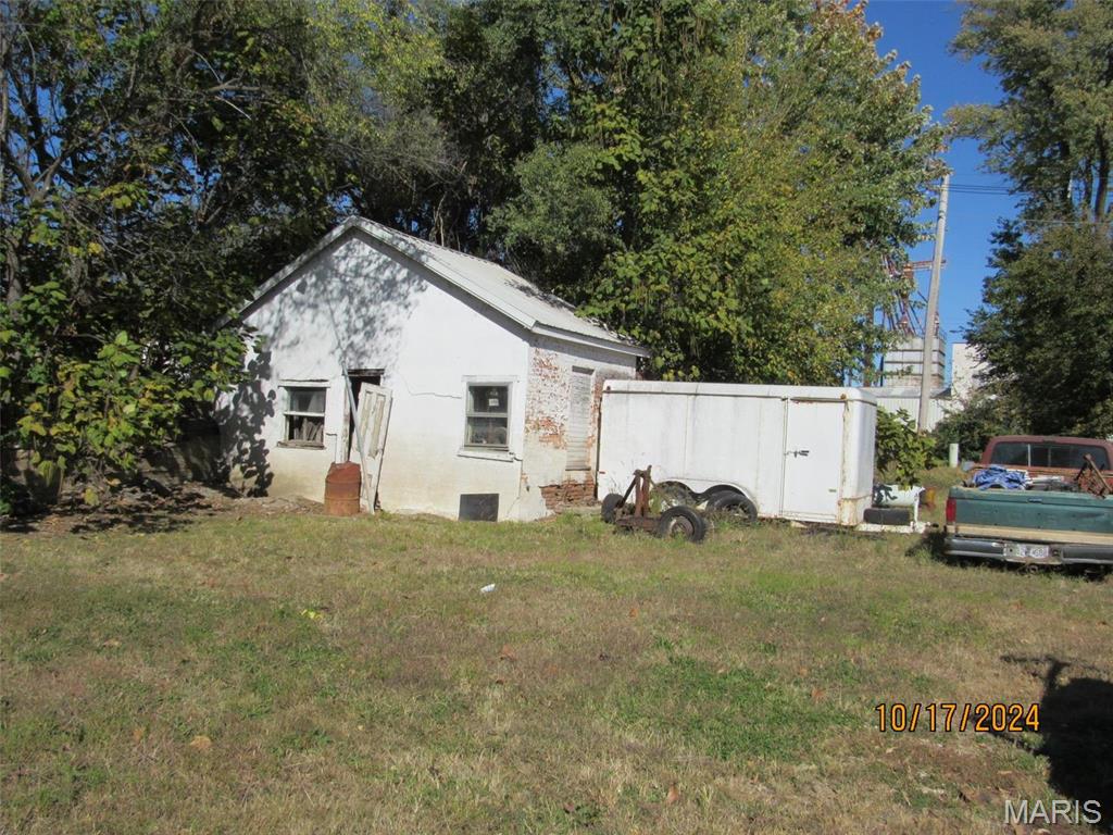 Louisiana, Missouri 63353, United States, ,Commercial,Active,37300