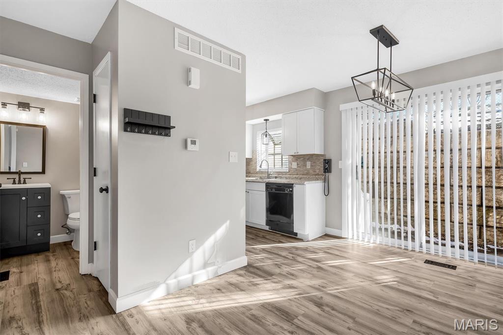 Ashton Place Condo - Residential