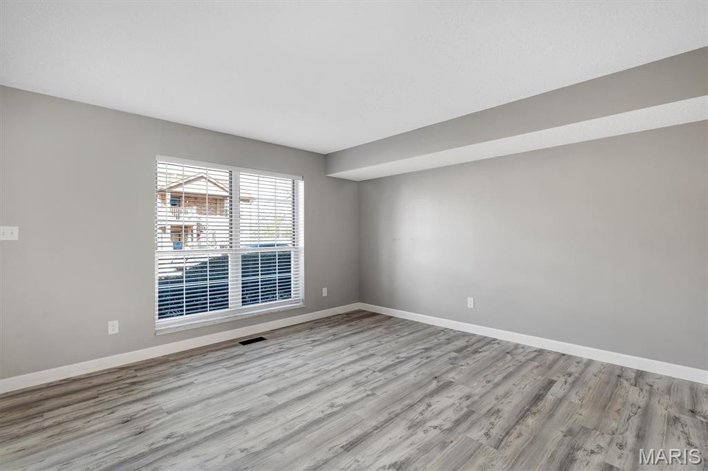 Ashton Place Condo - Residential