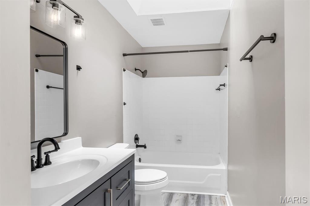 Ashton Place Condo - Residential