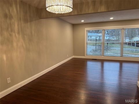 Tiny photo for 701 Fernview Drive, Creve Coeur, MO 63141 (MLS # 25081806)