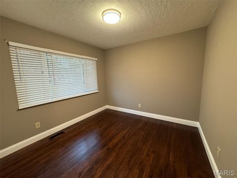 Tiny photo for 701 Fernview Drive, Creve Coeur, MO 63141 (MLS # 25081806)