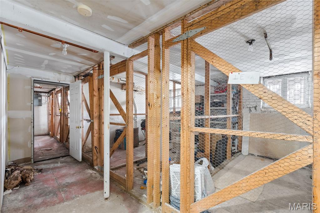 Debaliviere Place West Ph I - Residential