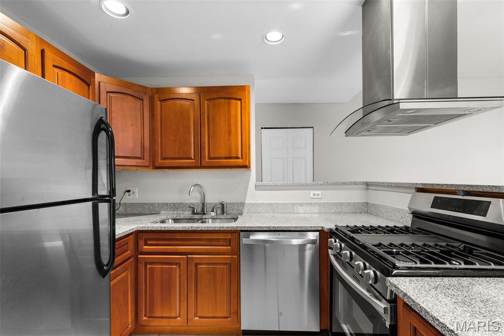 Debaliviere Place West Ph I - Residential