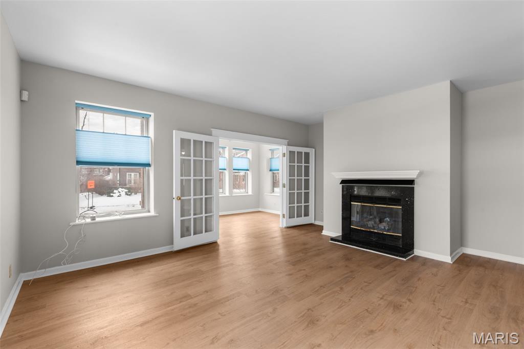 Debaliviere Place West Ph I - Residential