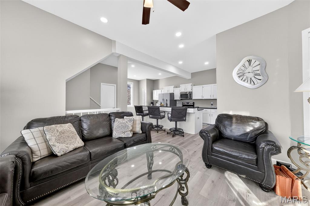 COLUMBUS SQUARE - Residential Lease