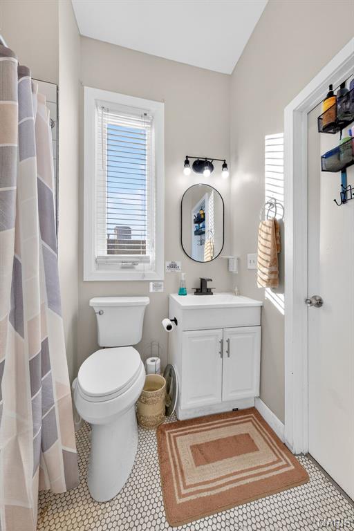 COLUMBUS SQUARE - Residential Lease