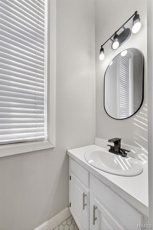 COLUMBUS SQUARE - Residential Lease