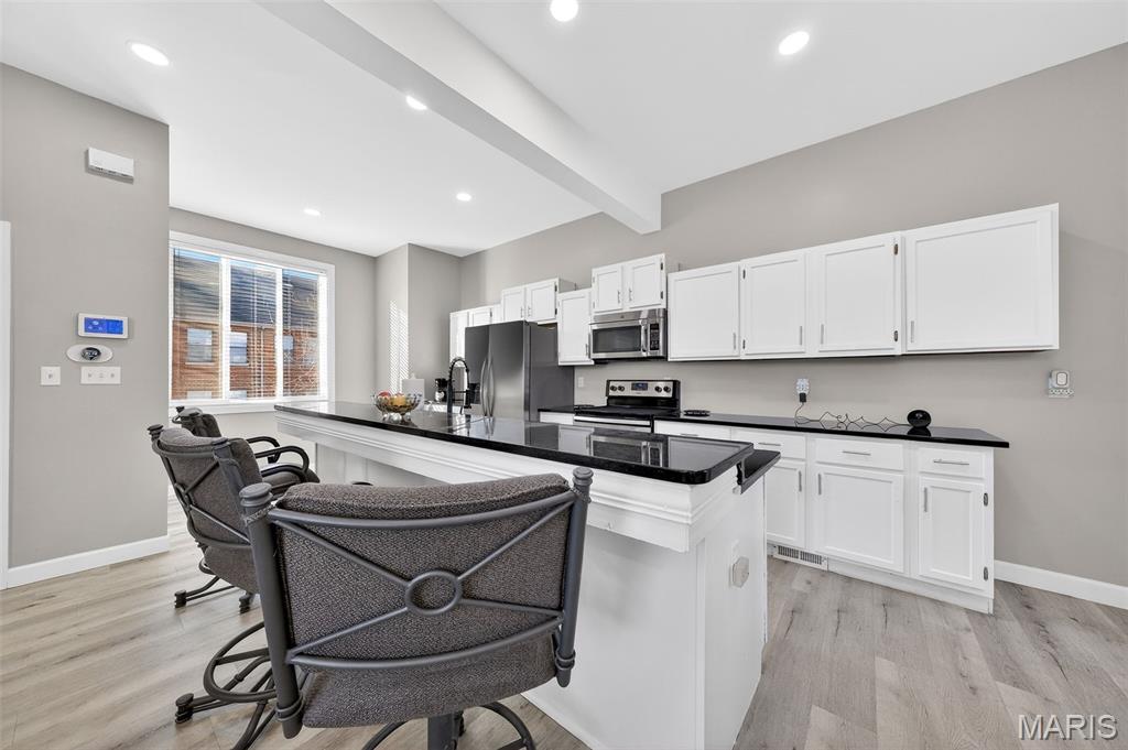 COLUMBUS SQUARE - Residential Lease