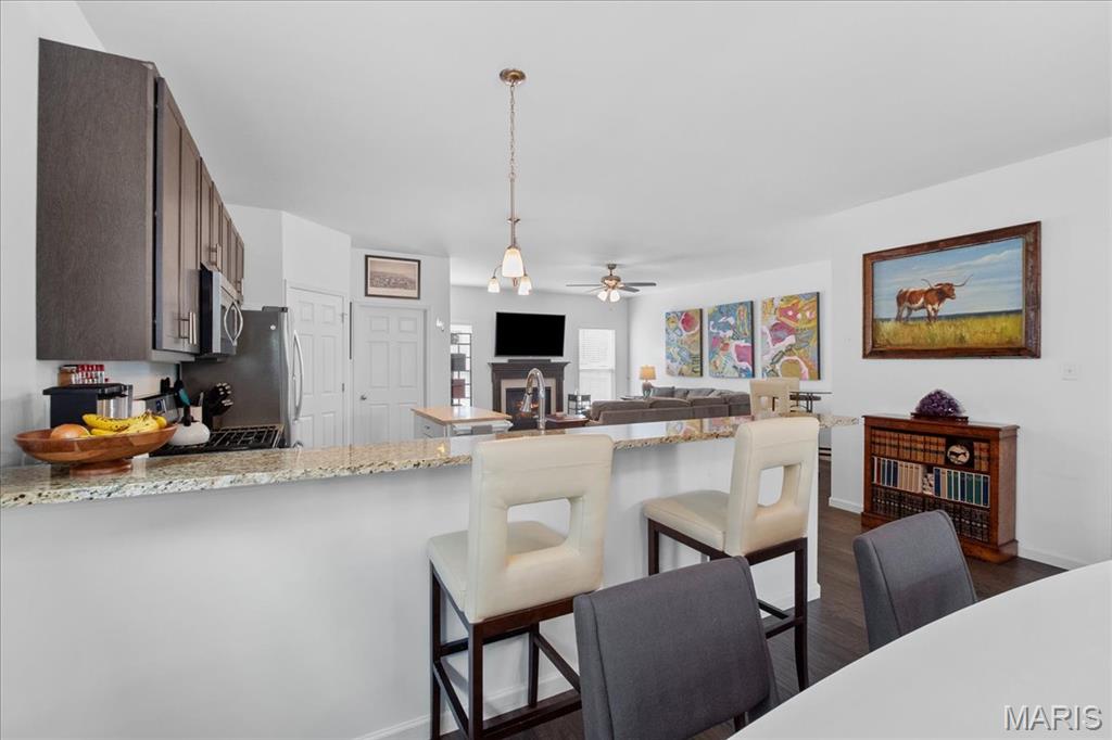 St Louis, Missouri 63104, United States, 3 Bedrooms Bedrooms, ,3 BathroomsBathrooms,Residential,Active,198182