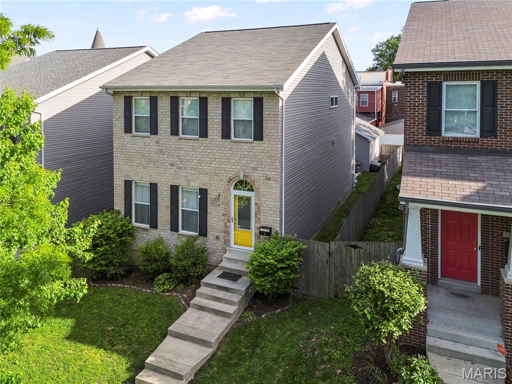 St Louis, Missouri 63104, United States, 3 Bedrooms Bedrooms, ,3 BathroomsBathrooms,Residential,Active,198182