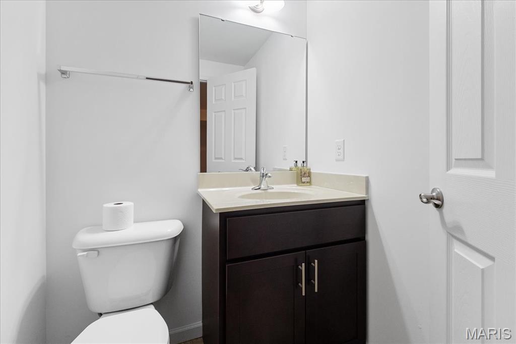 St Louis, Missouri 63104, United States, 3 Bedrooms Bedrooms, ,3 BathroomsBathrooms,Residential,Active,198182