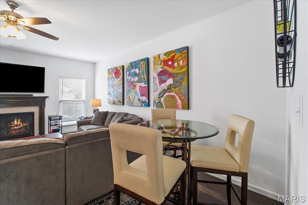 St Louis, Missouri 63104, United States, 3 Bedrooms Bedrooms, ,3 BathroomsBathrooms,Residential,Active,198182