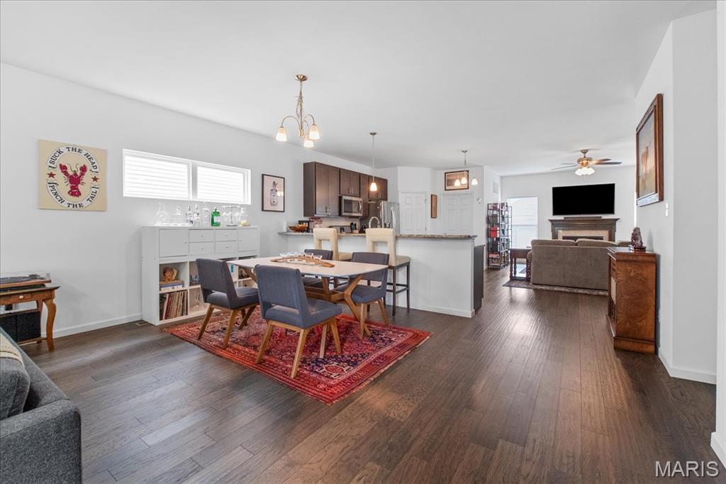 St Louis, Missouri 63104, United States, 3 Bedrooms Bedrooms, ,3 BathroomsBathrooms,Residential,Active,198182