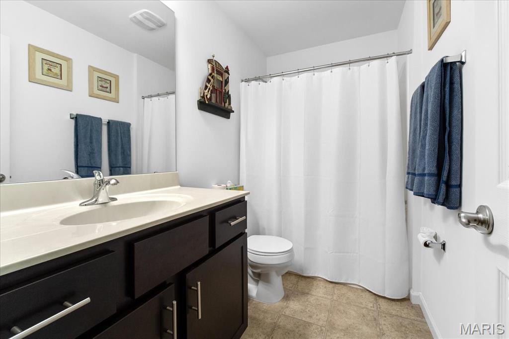 St Louis, Missouri 63104, United States, 3 Bedrooms Bedrooms, ,3 BathroomsBathrooms,Residential,Active,198182