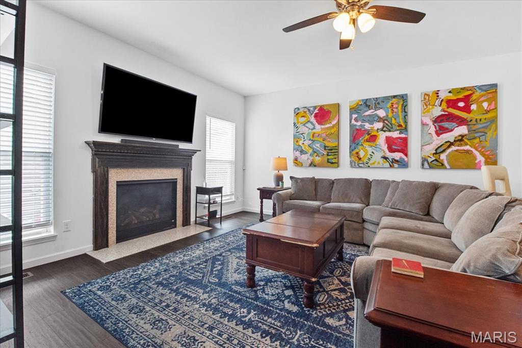 St Louis, Missouri 63104, United States, 3 Bedrooms Bedrooms, ,3 BathroomsBathrooms,Residential,Active,198182