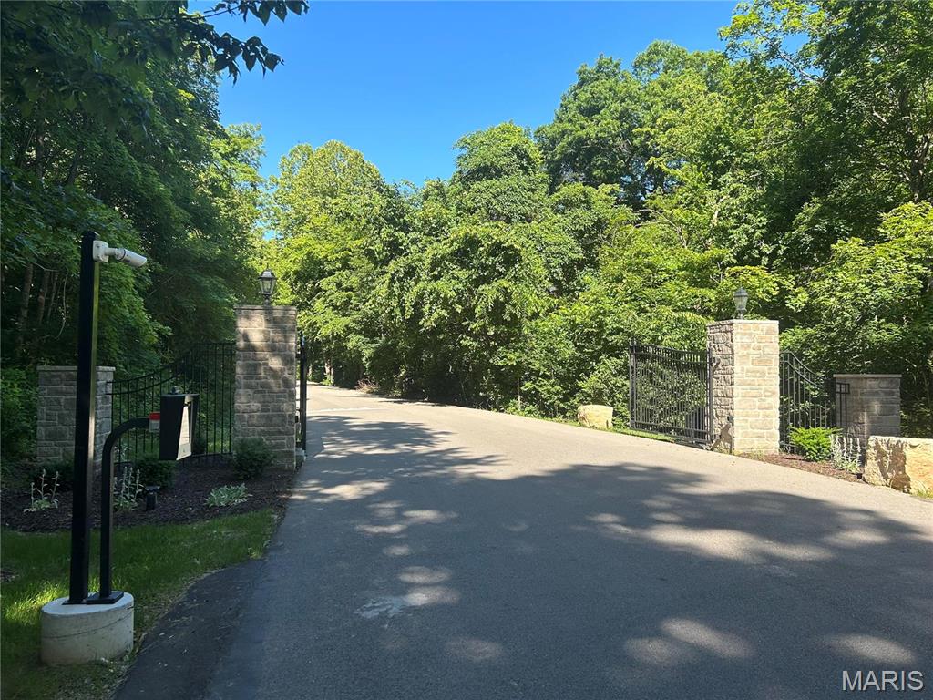 3523 Hawthorne Ridge Drive