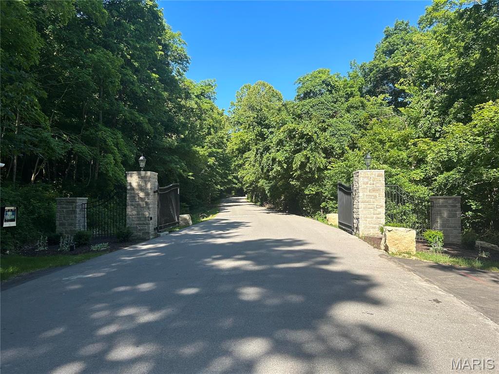 3523 Hawthorne Ridge Drive