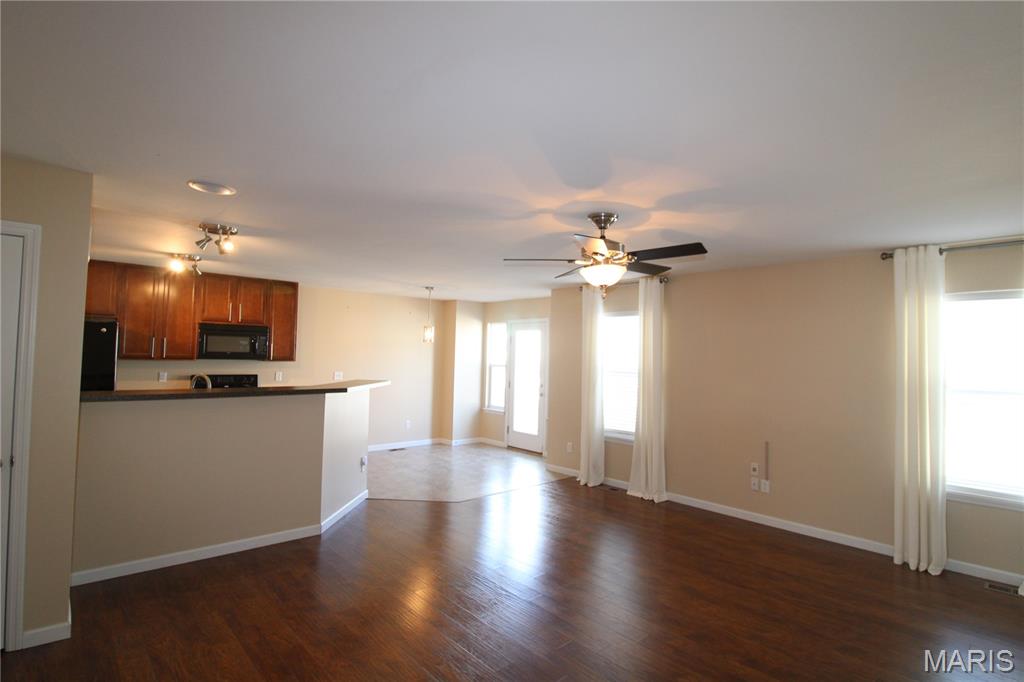 Countryshire #10 - Residential Lease