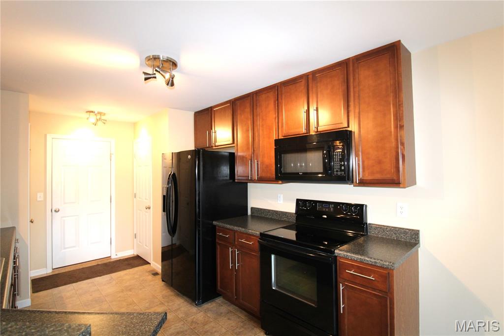 Countryshire #10 - Residential Lease