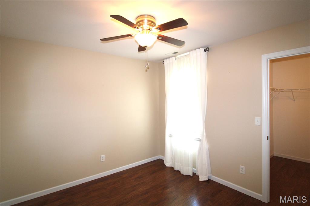 Countryshire #10 - Residential Lease